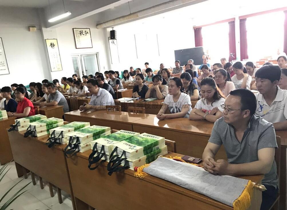 龍鳳湖小學捐贈儀式5